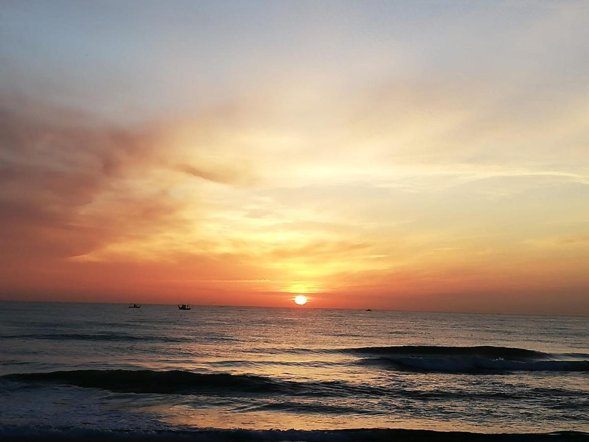 Happy Holidays Малага Экстерьер фото